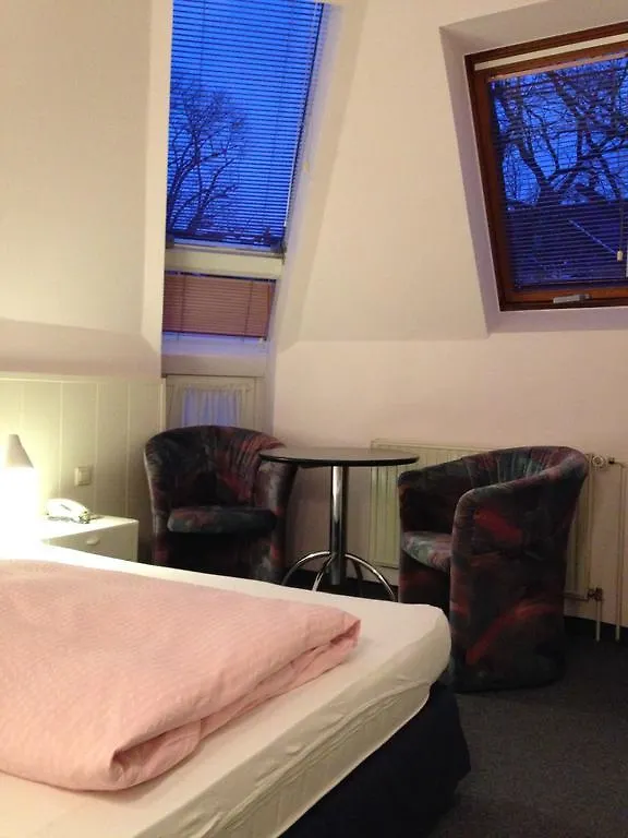 Hotel Azur Берлин